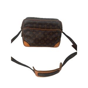 Louis Vuitton Nile/Messenger Monogram Crossbody